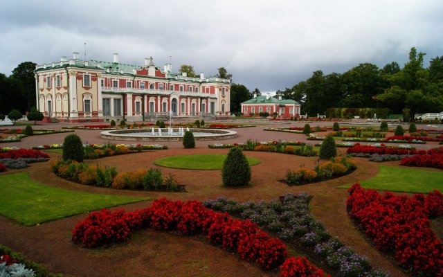 Сад дворца Кадриорг (Таллин, 2012 г.)